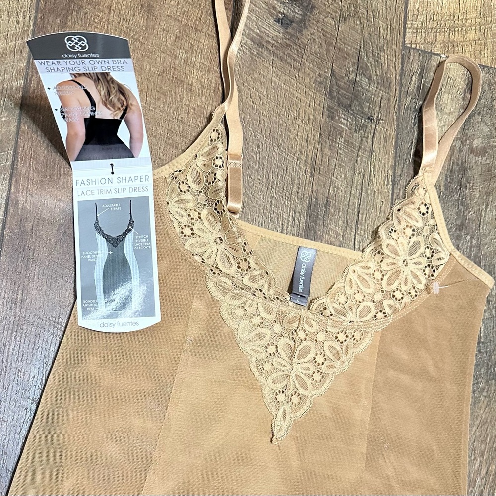 NWT Daisy Fuentes Wear Your Own Bra Shaping Slip Dress, Large 💋